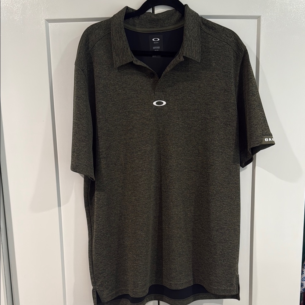 Oakley Men's Black Polo Shirt